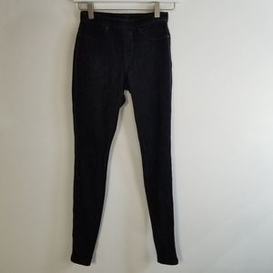 Hue XS stretchy Black corduroy pants
